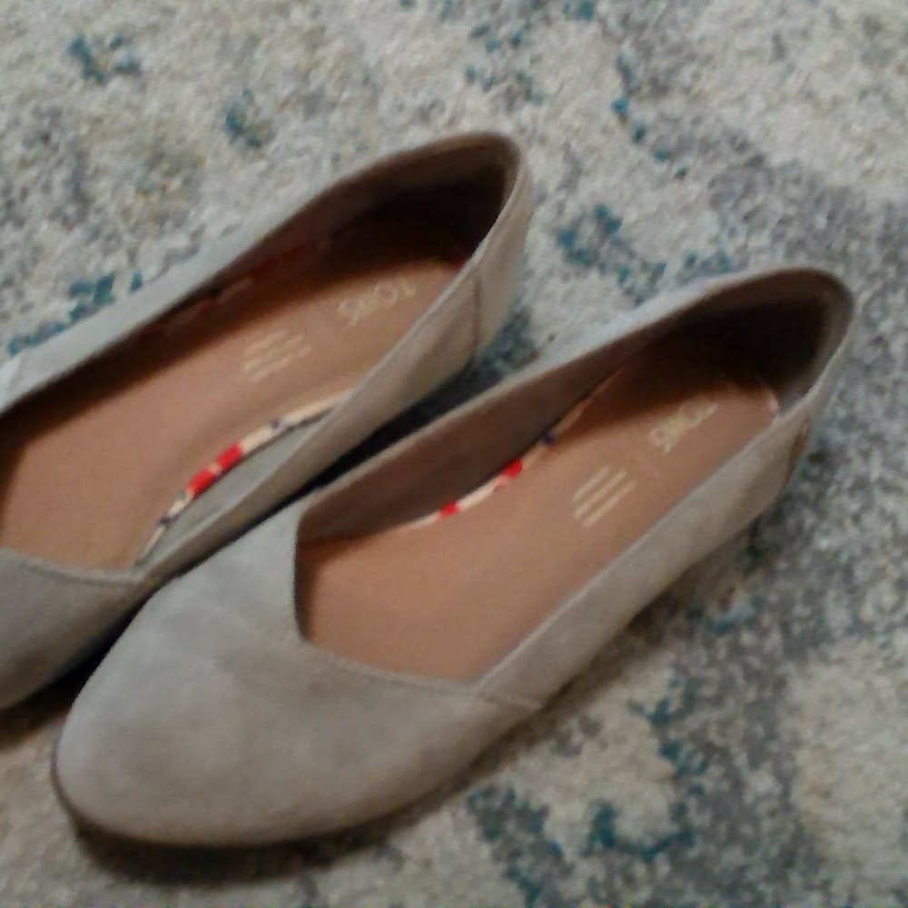 Toms Almond Toe Suede Ballet Flats